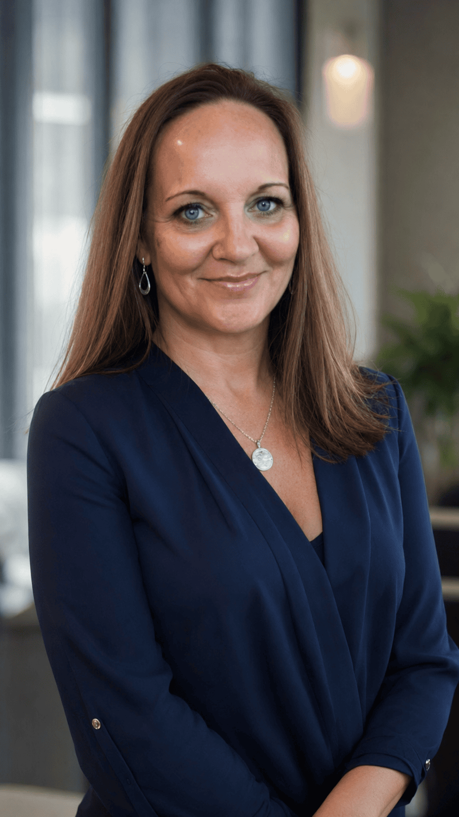 Jennifer Aquino, owner of Business Design Innovations, website designer, marketing strategist, SEO strategist and AI instructor